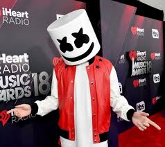 Stream tracks and playlists from marshmello on your desktop or mobile device. Marshmello Wer Steckt Eigentlich Hinter Der Maske