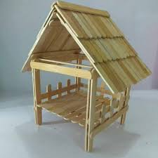 Buatlah sebanyak 4 buah dan beri lem di setiap sudutnya, ini akan menjadi kerangka opsional, beri warna pada rumah agar nampak lebih menarik. Miniatur Rumah Gazebo Dari Stik Es Krim Shopee Indonesia