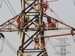 Apalagi, mengingat masih banyaknya masyarakat di sejumlah wilayah indonesia yang mengalami masalah atau gangguan listrik. Setelah Ada Ledakan Di Wungu Madiun Delapan Kota Di Jatim Gelap Gulita Klikjatim Com
