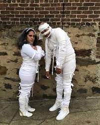 Zeit, für dich und dein kind ein gruseliges kostüm zu zaubern und dich der monstermasse anzuschließen, um andere das gruseln zu lehren! 31 Mumien Kostum Selber Machen Ideen Mumie Kostum Halloween Kostum Selber Machen Karneval Kostum Selber Machen