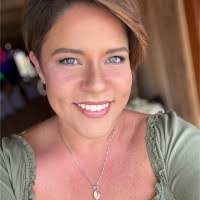 Mandy Voyles's Instagram, Twitter & Facebook