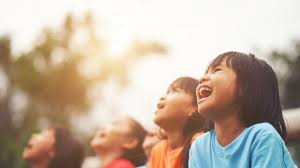 Dengan tertawa tubuh akan rileks dan kumpulan syaraf yang sedang kaku bisa jadi santai, kesedihan bisa reda untuk sementara. 50 Kata Kata Lucu Bikin Ngakak Alternatif Lain Caption Media Sosial Ragam Bola Com