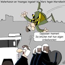 Afbeeldingsresultaat voor cartoon vrouw uit de auto duwen