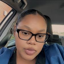 💗Best products to use💗 Hey girlies! I really wanna start doing nails but  have no idea what products are best to use for beginners. Please give me  some suggestions!💗