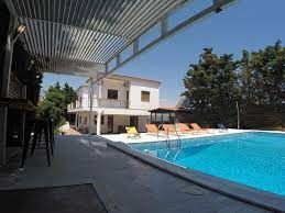 Jul 02, 2021 · el cuadro de picasso fue recuperado en la ciudad de keratea, a unos 30 kilómetros de la capital griega, junto con 'molino', pintado por el neerlandés piet mondrian en 1905. Luxury Villa With Private Pool Keratea Updated 2021 Prices