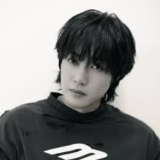 Lolita Morton's Instagram, Twitter & Facebook