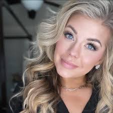 Denise Speer's Instagram, Twitter & Facebook