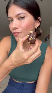 Si no han combinado dátiles con chocolate no saben de lo que se están  perdiendo 🙃 aquí les dejo para los que quieren dejar el azúcar añadida  pero aman lo dulce 😉 , Comenta con la palabra RECETA y te ...