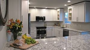Clean and resistant surface, perfect for kitchens. White Ice Granite Countertops Pictures Cost Pros And Cons