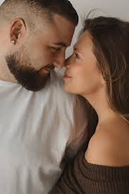 Notre petit garçon arrive bientôt ✨ Daniela est actuellement à 31 semaines  de grossesse, comment dire qu'on a toujours pas le prénom , si vous avez  des idées n'hésitez pas à nous