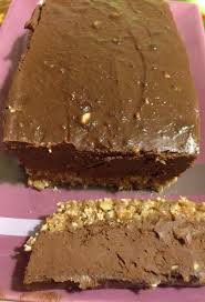 Gateau Cru Vegan Chocolat 2 Tasses De Pepites Chocolat A Fondre Au Bain Marie Melanger Au Blender 1 2 Tasse Noix Et 1 2 Tasse F Desserts Food Dessert Recipes