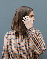 We don't mean his oscar nods for call me by your name or ladybird, impressive though they both are. Timothee Chalamet Hair Cut Looks Just As Good On Women