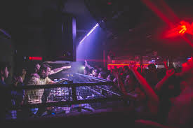 One of the strangest new discoveries in hypnosis research is time distortion. 24 Hour Bars And Clubs London Designmynight