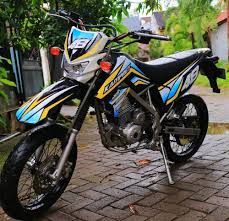 Rating untuk viar berdasarkan ulasan 18. 5 Motor Trail Ini Desainnya Elegan Cocok Dipakai Touring Bareng