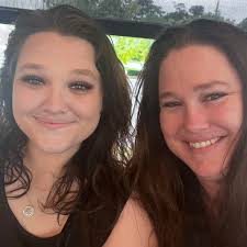 Catherine Cauley's Instagram, Twitter & Facebook