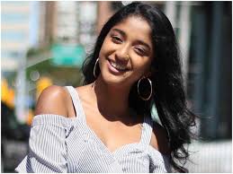 Maitreyi ramakrishnan is a television actress who rose to fame after being cast as devi on the maitreyi ramakrishnan's performance garnered praise from critics with variety calling her role a. Maitreyi Ramakrishnan Height Age Boyfriend Biography Wiki Net Worth Tg Time