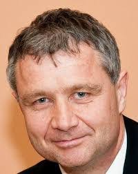 Bernard Moffatt's Instagram, Twitter & Facebook