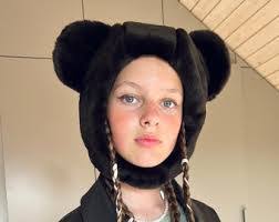 Ashley Tingley's Instagram, Twitter & Facebook