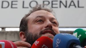 Zapata no quiere sentarse en el banquillo