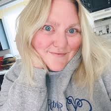 Abby Billings (@abventureawaits_)