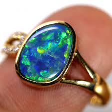 Find great deals on blue opal rings at kohl's today! 18k Gold Doublet Opal Ring Gold And Diamond Cr14