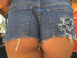 Cheeky Hottie In Short Shorts Cute Ass – Sexy Candid Girls