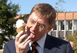 He has been married to klára dobrev since may 1995. Gyurcsany Ferenc Cimke
