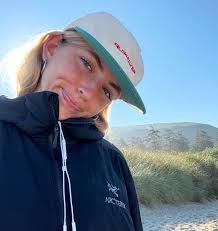 Isabelle Abel (isabelleabel17)