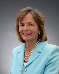 Janet Will's Instagram, Twitter & Facebook