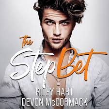 Amazon.com: His Secret Crush: A Forte Green Novel: Under Siege, Book 1  (Audible Audio Edition): Aiden Bates, Bill Burrows, Special Fiction Books:  Books