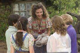 Nanny Mcphee Returns Reviewed Alpha Mom Nanny Mcphee Maggie Gyllenhaal Nanny