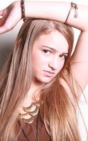 Camille Bell's Instagram, Twitter & Facebook