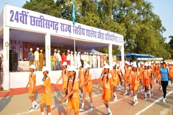 24वीं राज्य स्तरीय शालेय खेल प्रतियोगिता, बिना टर्फ मैट पर निपटाये जा रहे स्टेट लेवल क्रिकेट के मैच