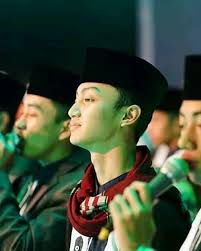 20,000+ pengguna mendownload wallpaper gus azmi versi terbaru di 9apps secara gratis! Ulul Azmi Askandar2404 Profile Pinterest