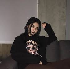 Scopri ricette, idee per la casa, consigli di stile e altre idee da provare. Korean Girl Aesthetic Ulzzang Girl Photography Tumblr Novocom Top