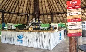 Located in puerto aventuras, this beachfront property is next to a golf course, 0.1 mi (0.2 km) from kantenah lagoon, and 2.7 mi (4.3 km) from ecopark kantun chi. Hotel Catalonia Royal Tulum Adults Only Catalonia Hotels Resorts