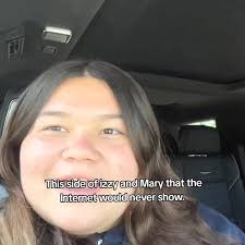 Izzy and Mary Plate Trend