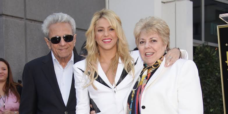 Los padres de Shakira abandonan por fin España