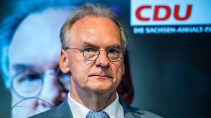 Florian oßner (born 5 july 1980) is a german politician of the christian social union (csu) who has been serving as a member of the bundestag since the 2013 elections. Xegidd1ty Tzvm