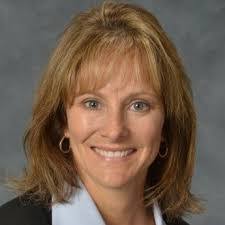 Deanna Staples's Instagram, Twitter & Facebook