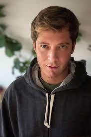 Gastón dalmau (da) attore e cantante statunitense (it); Gaston Dalmau Movies Age Biography