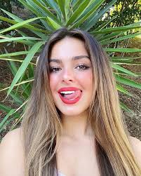Addison Rae Leaves Hype House In 2020 Pretty Girls Selfies Beauty Full Girl Beauty