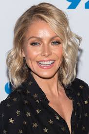 In this style, the length of the hair ends above your shoulder and make you look younger and modern at the same time. 15 Must Try Hairstyles For Women Over 40 Best Hairstyles For Women Over 40