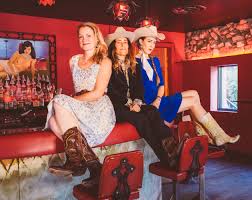 Wonder Women of Country - Wont Be Worried Long