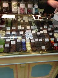 Chat Bleu Chocolaterie Chats Bleus Chocolaterie Et Chat