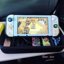 The player gathers blocks and builds camps and villages from them which level up from how much it is built up. Builders Quests 1 And 2 Dragon Quest Builder Dragon