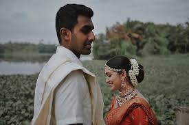 It could be the outfit ideas, affordable & eco friendly decor, must have photos, traditional poses. 7 Wedding Photographers In Chennai Capturing Lockdown Festivities