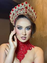 Autopresentacion del Miss Fausto.