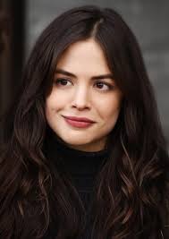 Fan Casting Conor Leslie as Caroline Aston in Fourth Wing