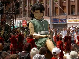 La Petite Geante A Amiens En Juin 2015 Amiens Royal Luxe